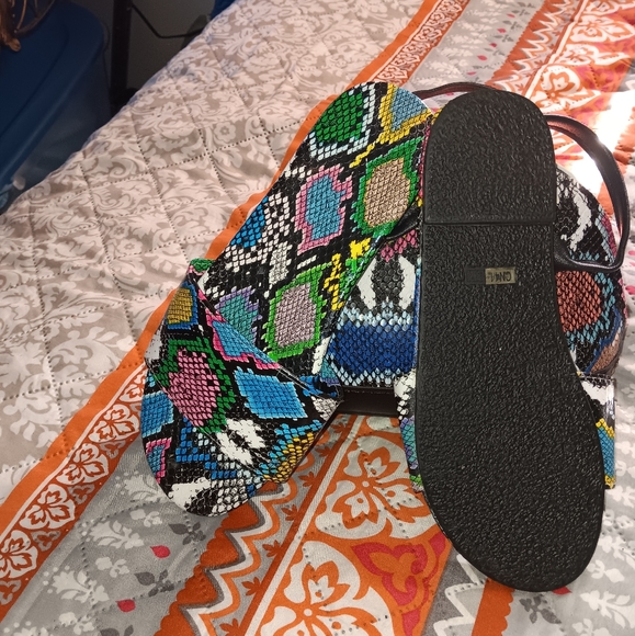 Sandals an matching mini purse - Picture 1 of 4